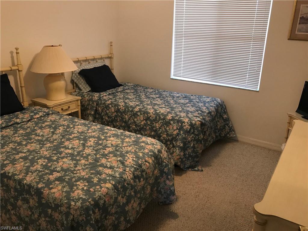 VILLAGES ON LAKE AUGUSTA - Residential