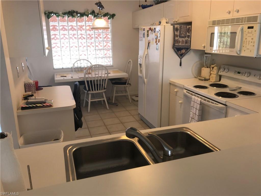 VILLAGES ON LAKE AUGUSTA - Residential