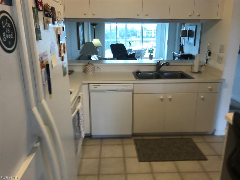 VILLAGES ON LAKE AUGUSTA - Residential