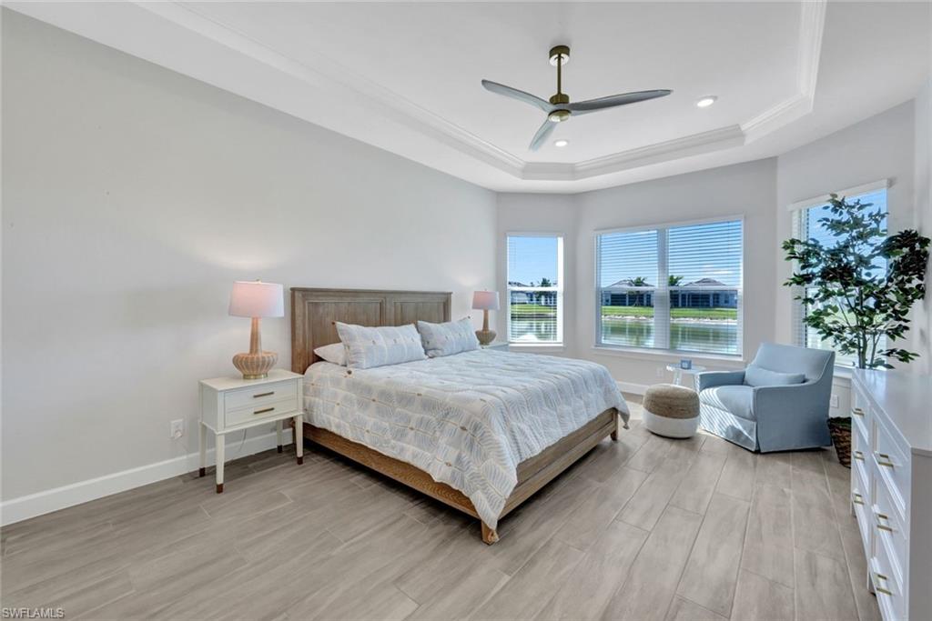 ESPLANADE LAKE CLUB - Residential