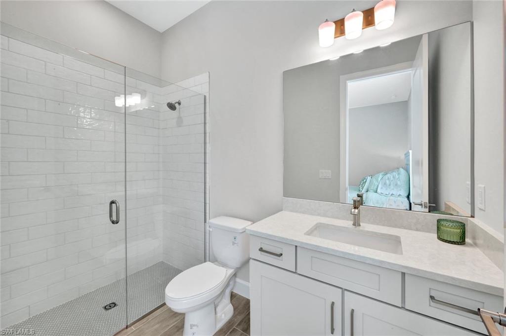 ESPLANADE LAKE CLUB - Residential