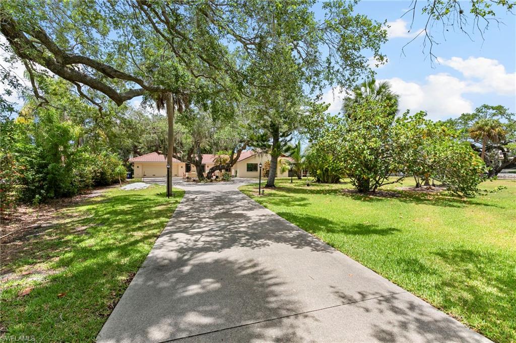 IMPERIAL SHORES - Residential