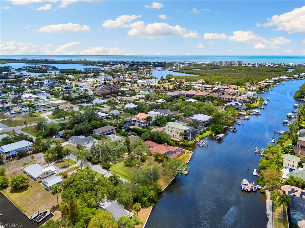 IMPERIAL SHORES - Residential