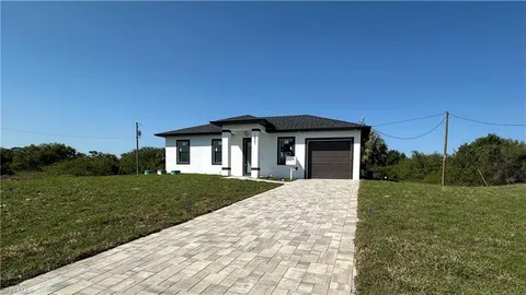 2501 E 16th St, Lehigh Acres, FL 33972 - MLS#: 225018096