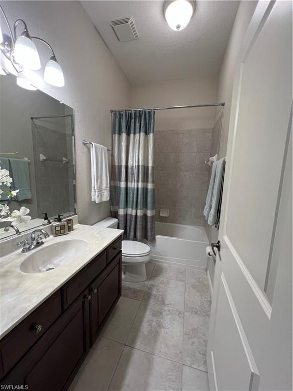 COUNTRY CLUB - Residential