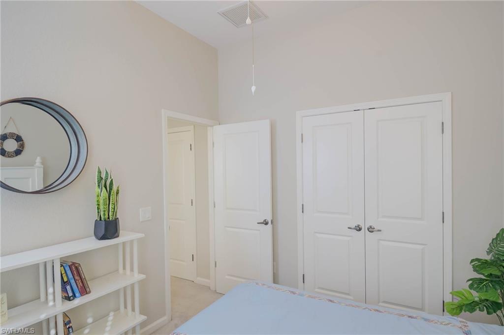 COUNTRY CLUB - Residential