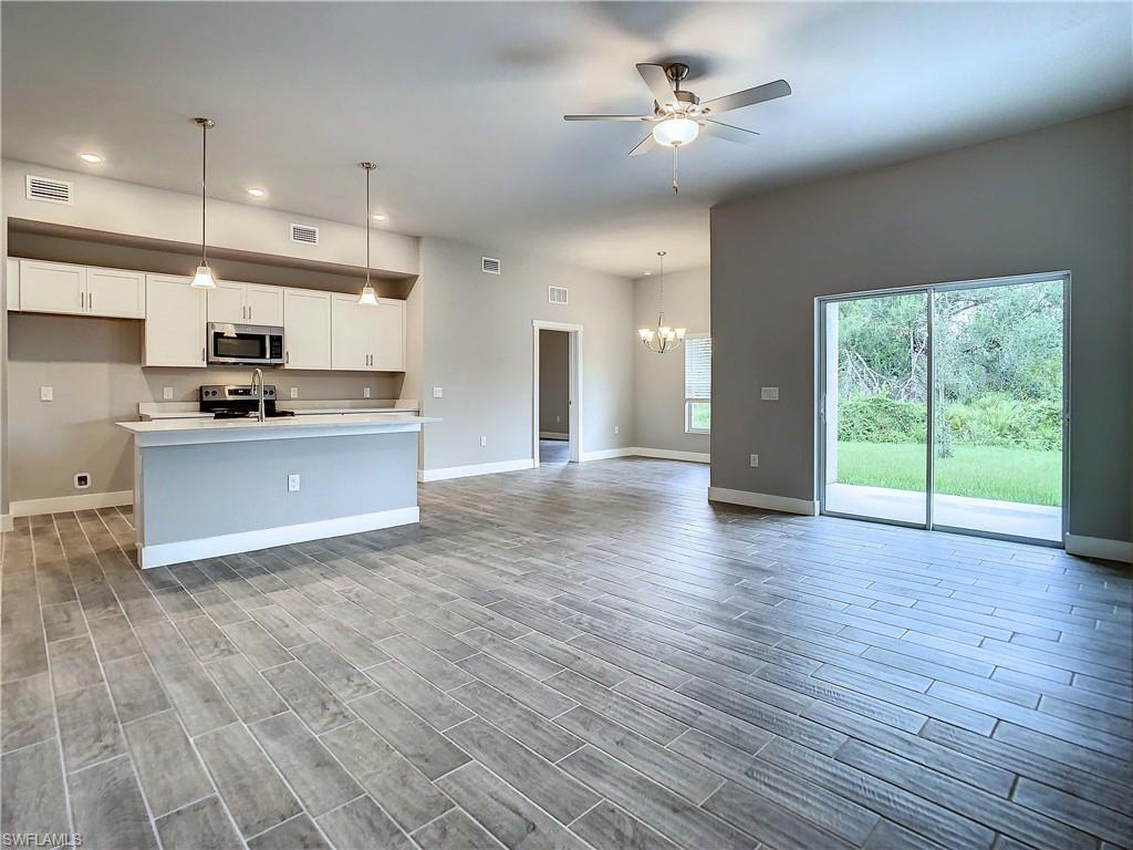 PORT CHARLOTTE - Residential