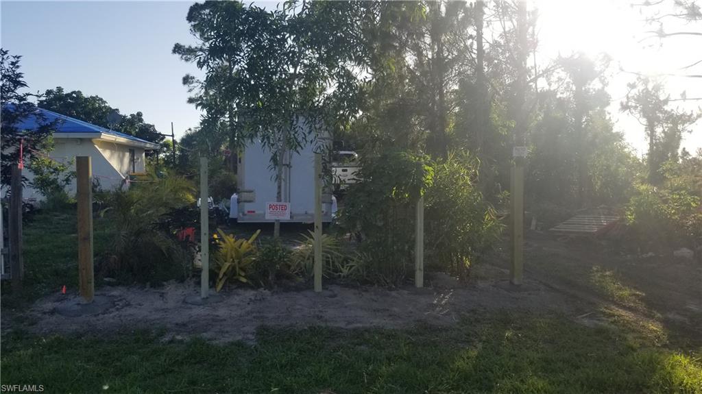 TROPICAL GULF ACRES - Land