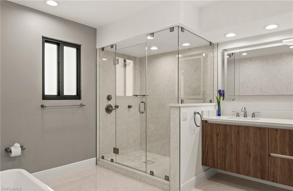 KINGS LAKE - Residential Lease