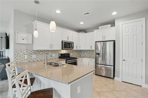 7602 Jacaranda LN NAPLES FL 34114