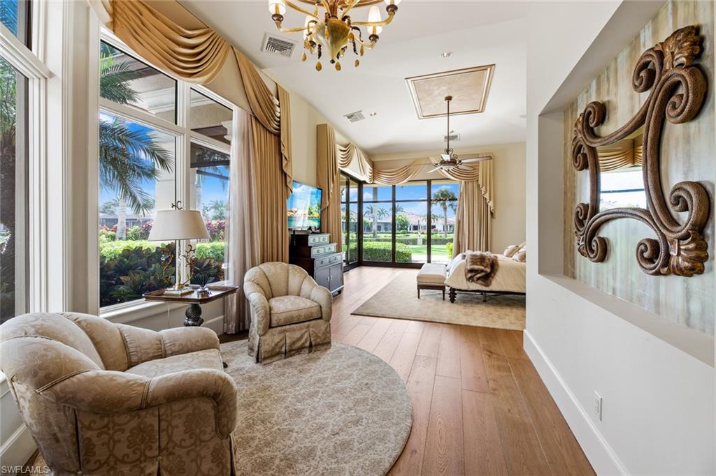 QUAIL WEST - Residential