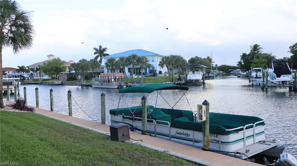 VICTORIA MANOR CONDO - Residential