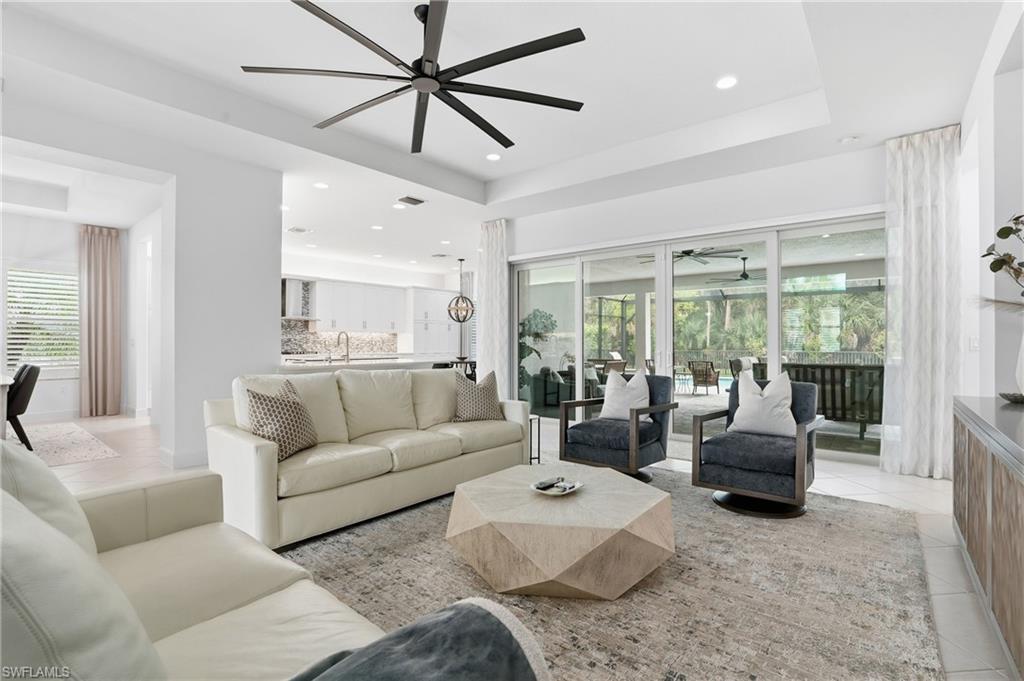 VALENCIA TRAILS - Residential