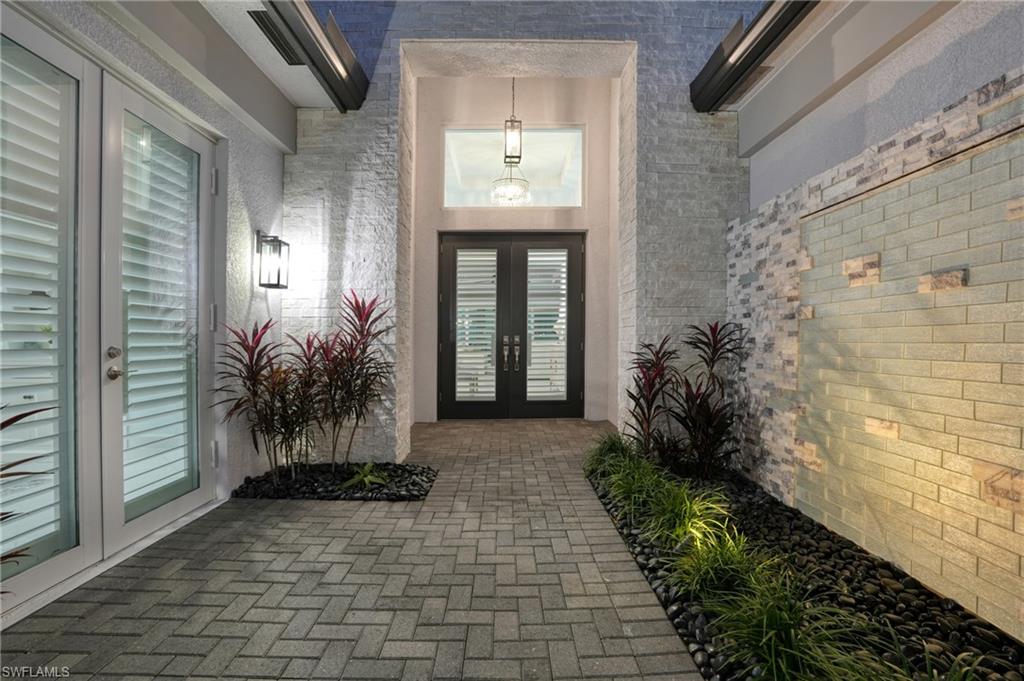 VALENCIA TRAILS - Residential