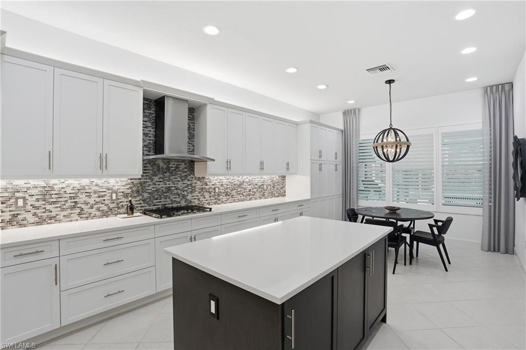 VALENCIA TRAILS - Residential