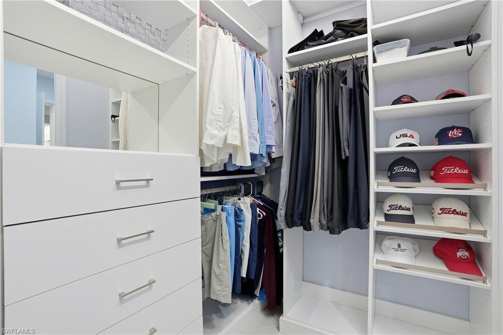 VALENCIA TRAILS - Residential