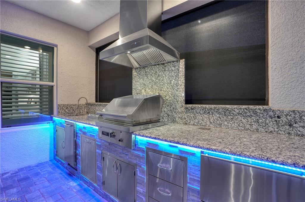 VALENCIA TRAILS - Residential