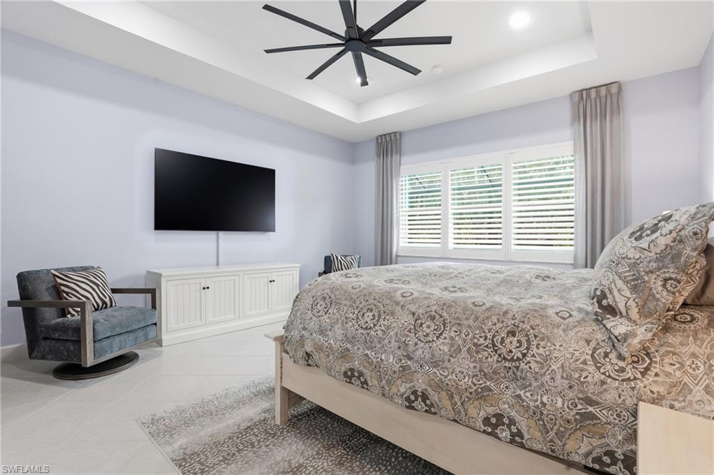 VALENCIA TRAILS - Residential