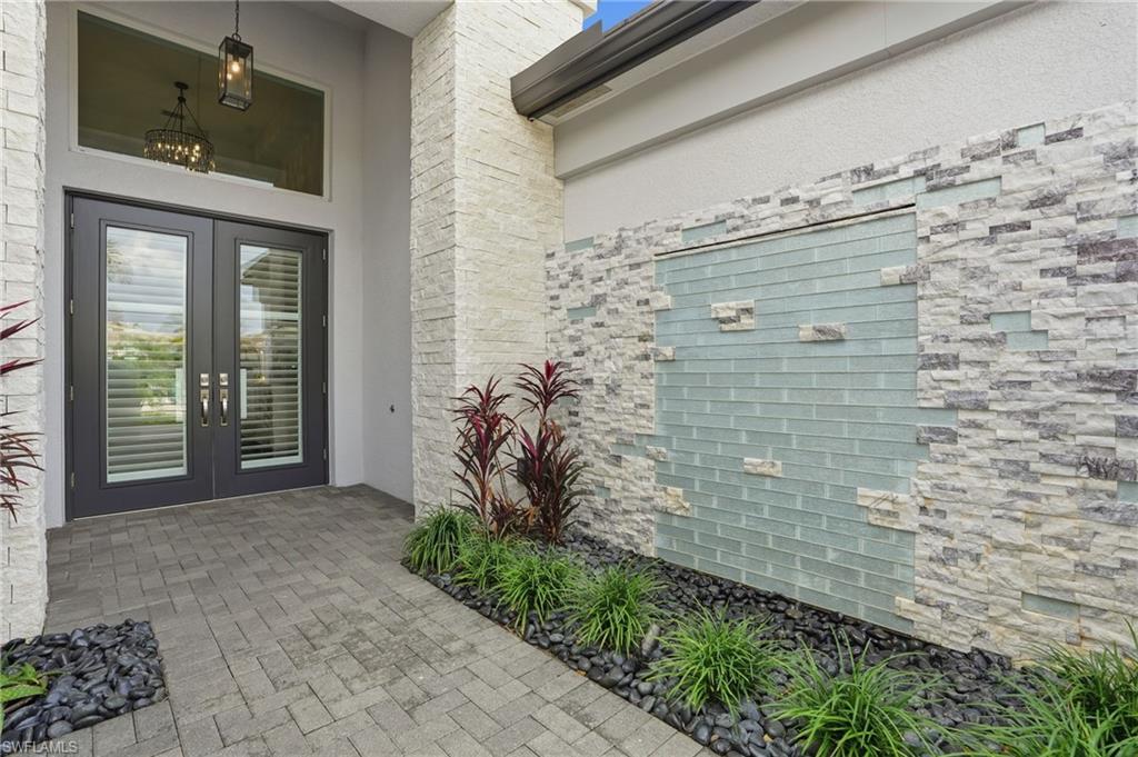 VALENCIA TRAILS - Residential