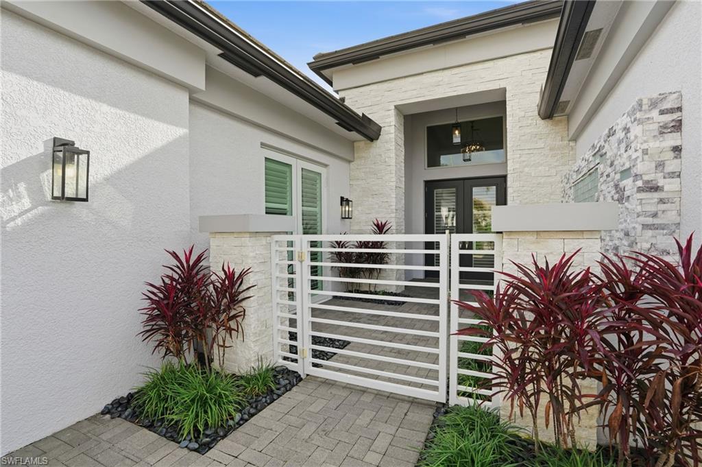 VALENCIA TRAILS - Residential