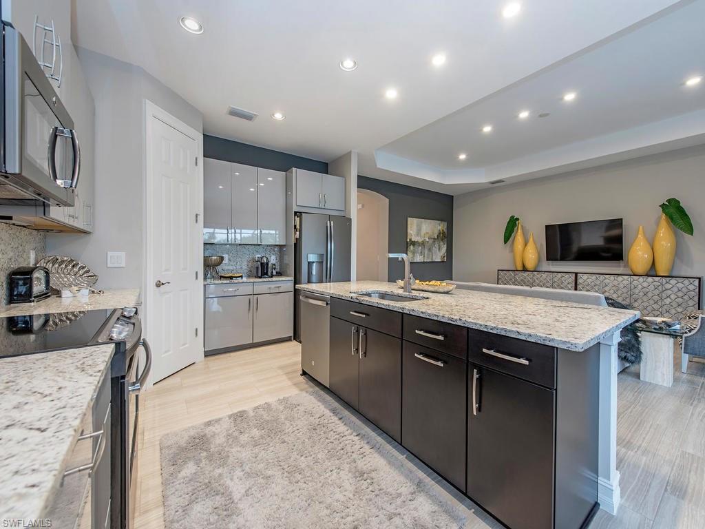 TUSCANY POINTE - Residential