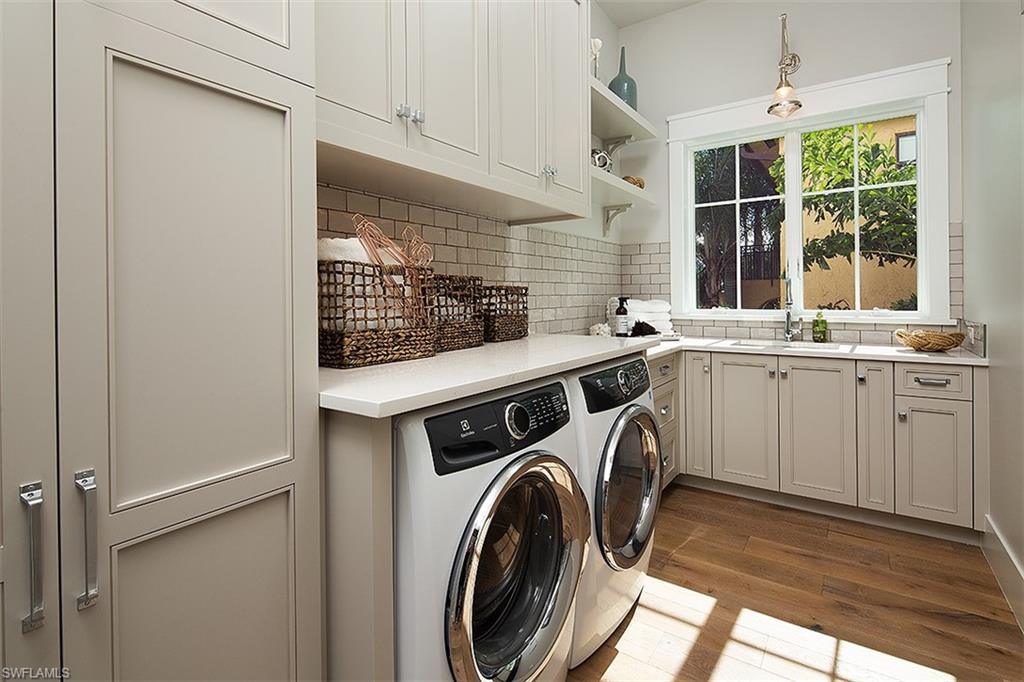 OLDE NAPLES - Residential