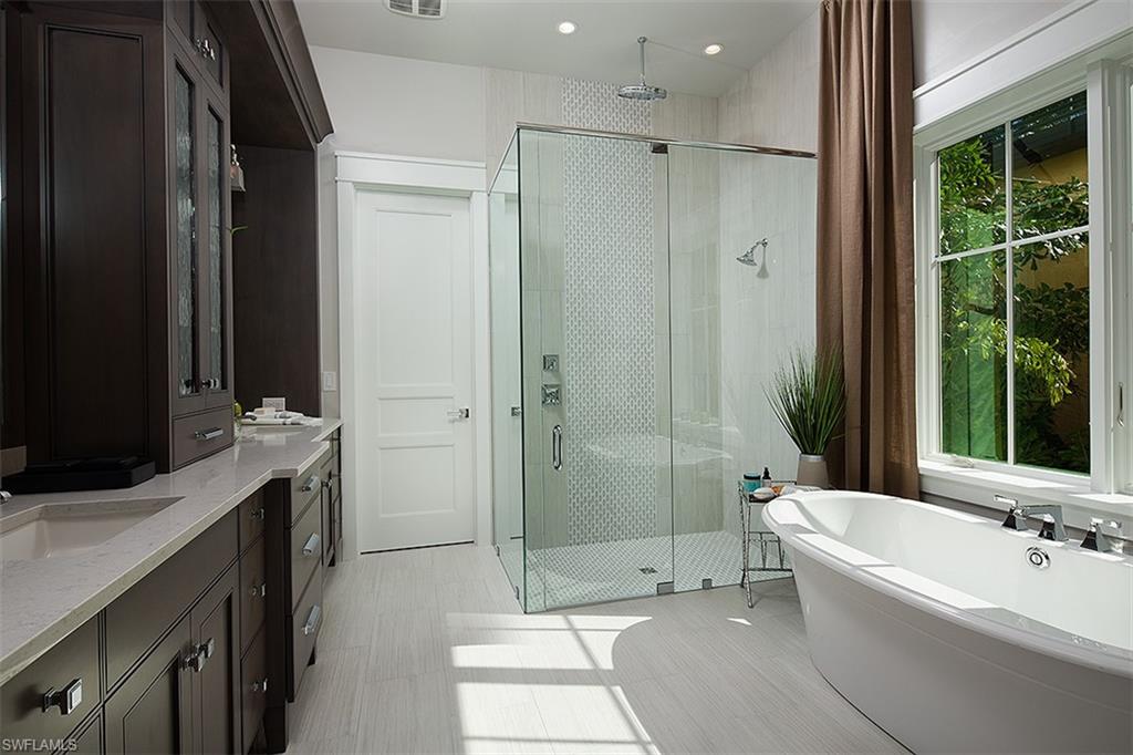 OLDE NAPLES - Residential