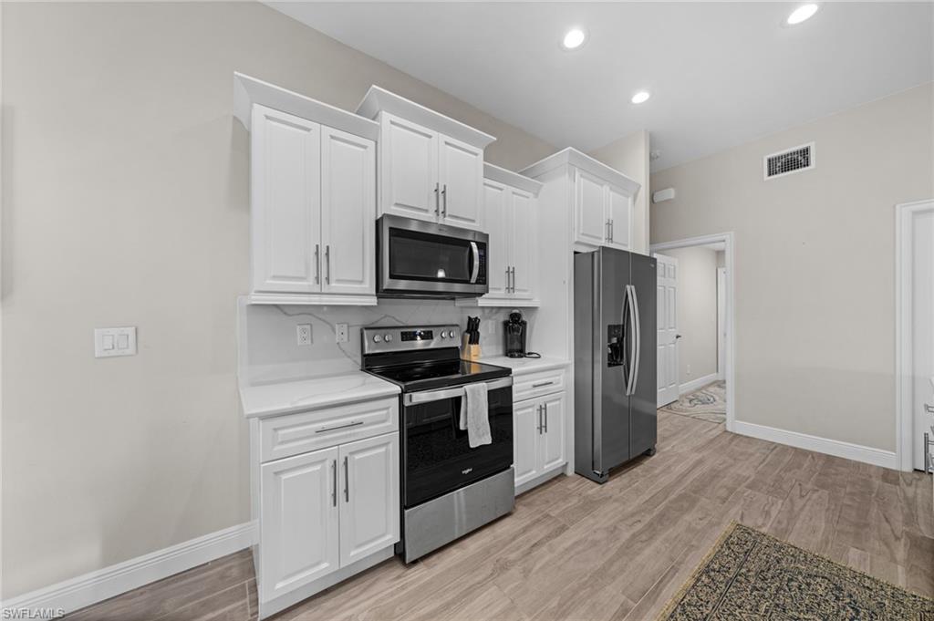 CAPE CORAL - Residential