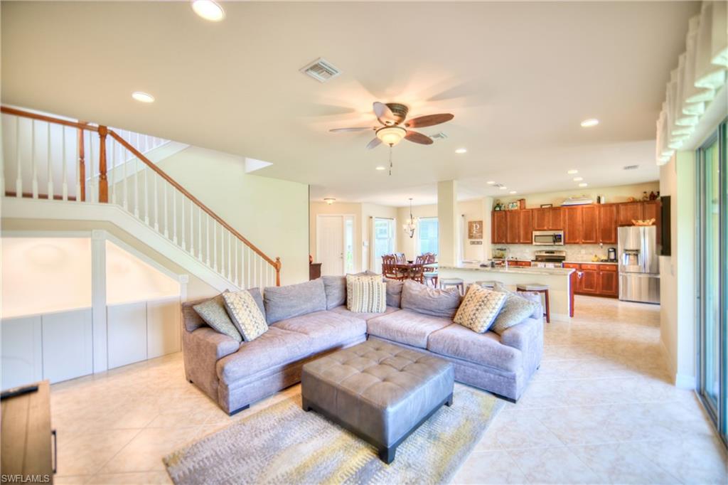 BOTANICA LAKES - Residential