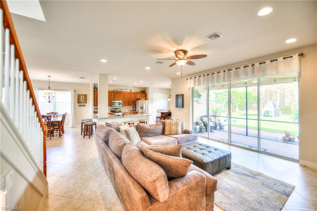 BOTANICA LAKES - Residential