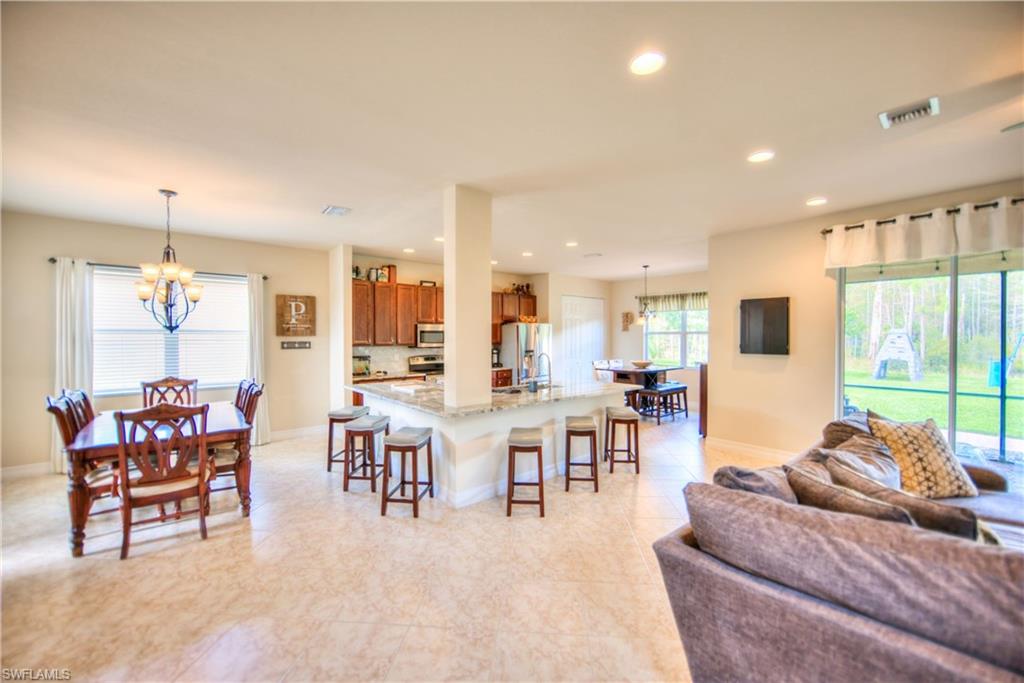 BOTANICA LAKES - Residential