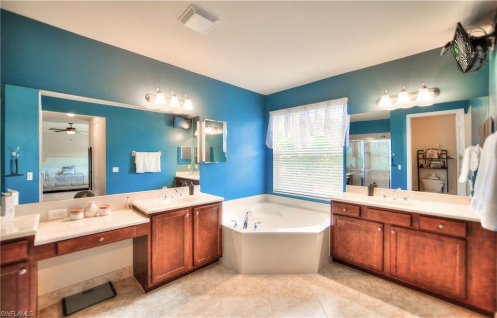 BOTANICA LAKES - Residential