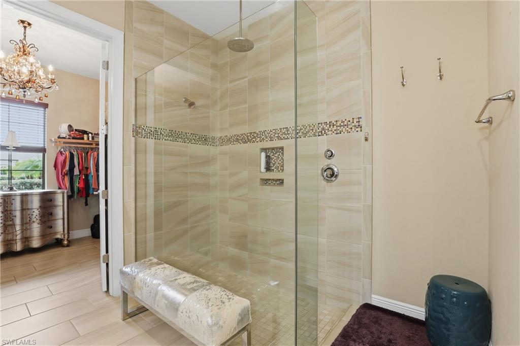 LAMORADA - Residential