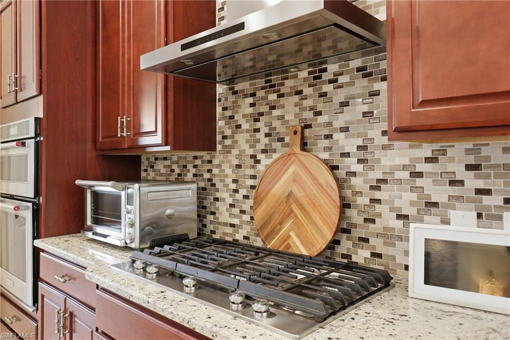 LAMORADA - Residential