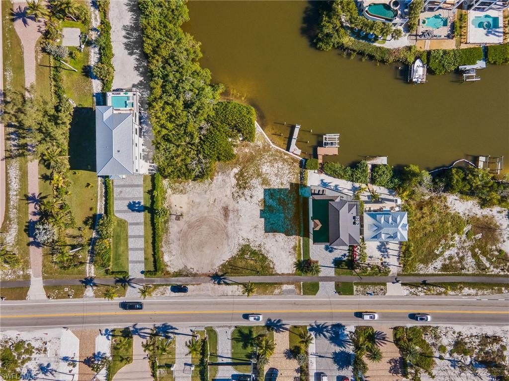 BONITA SPRINGS - Land