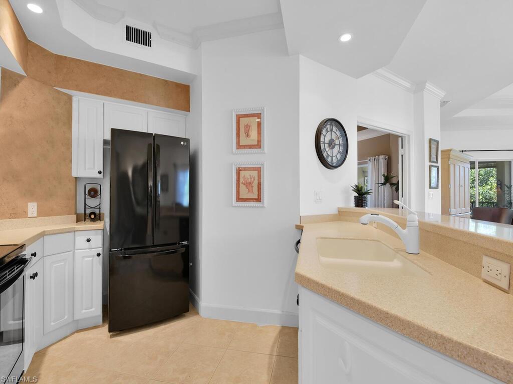 HIDDEN COVE - Residential