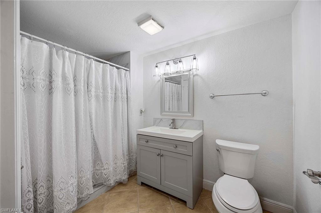 THE TIDES AT PELICAN LANDING - Residential Lease