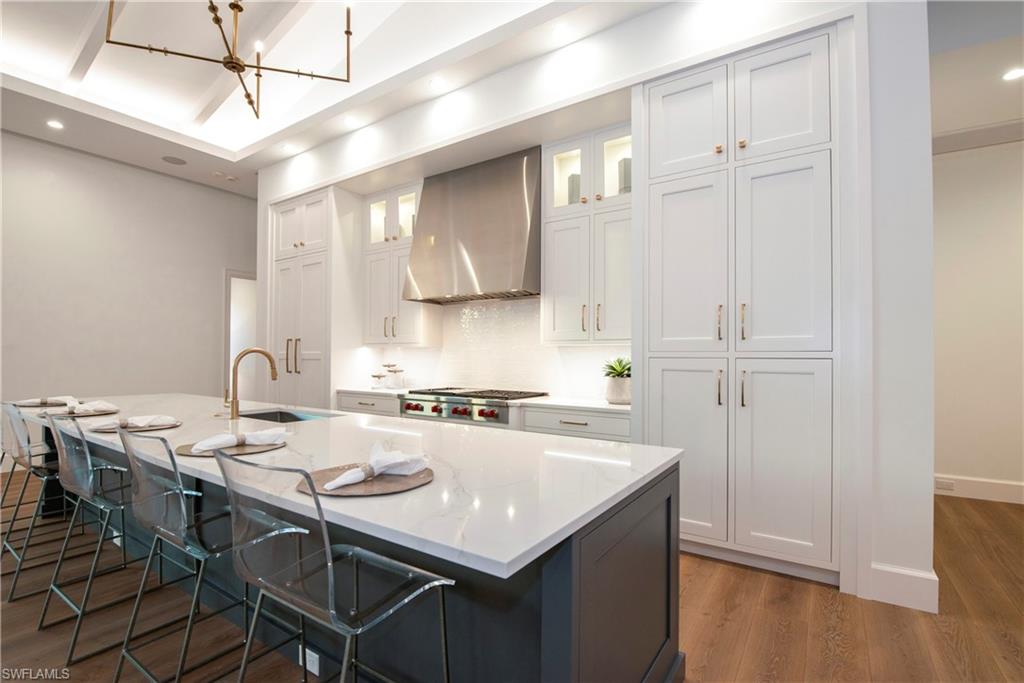 MOORINGS - Residential