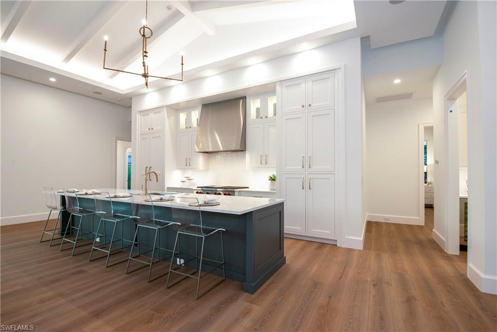 MOORINGS - Residential