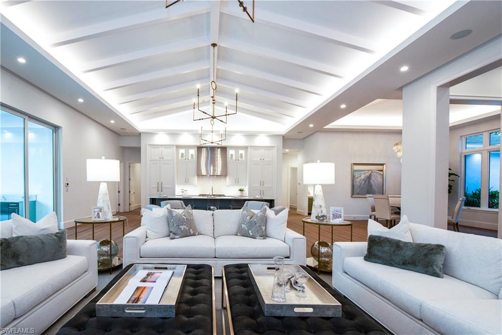 MOORINGS - Residential