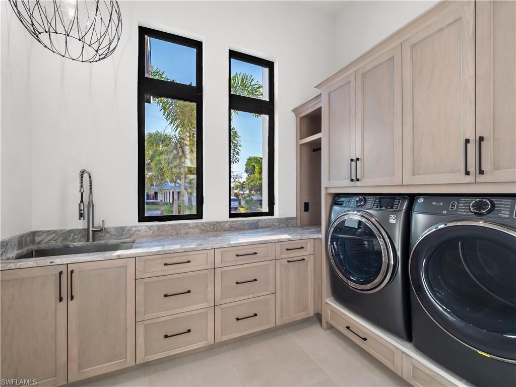 DEEP LAGOON ESTATES - Residential