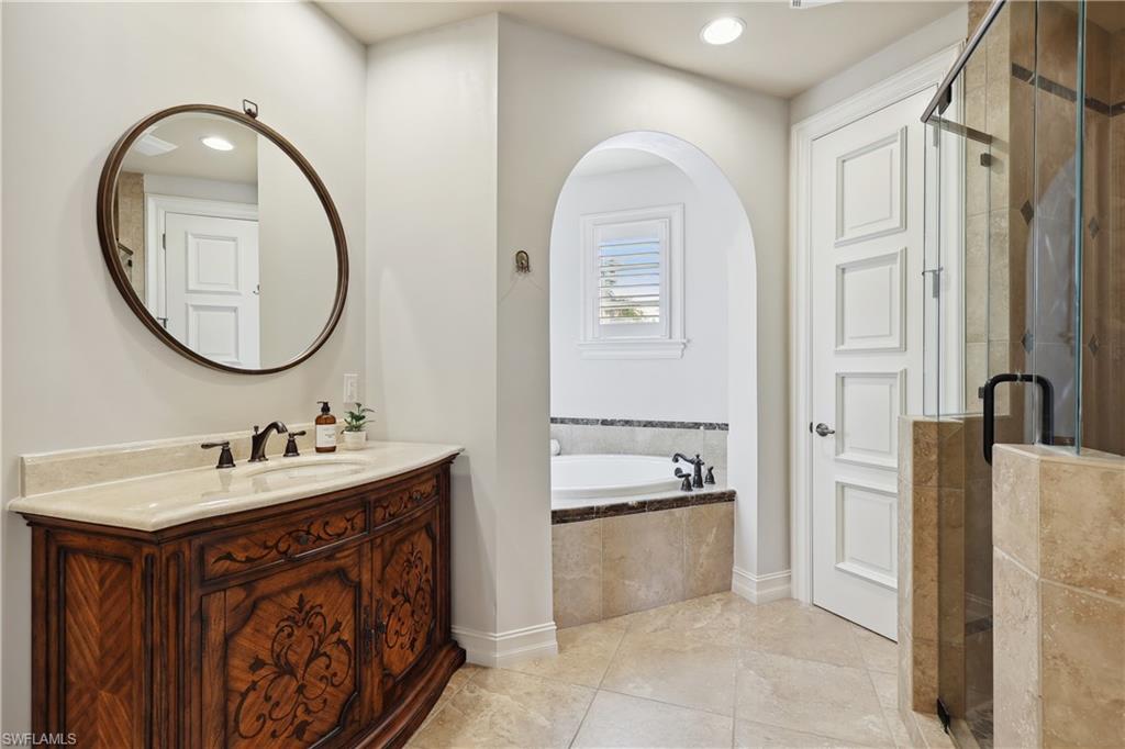 ESCADA AT TIBURON - Residential