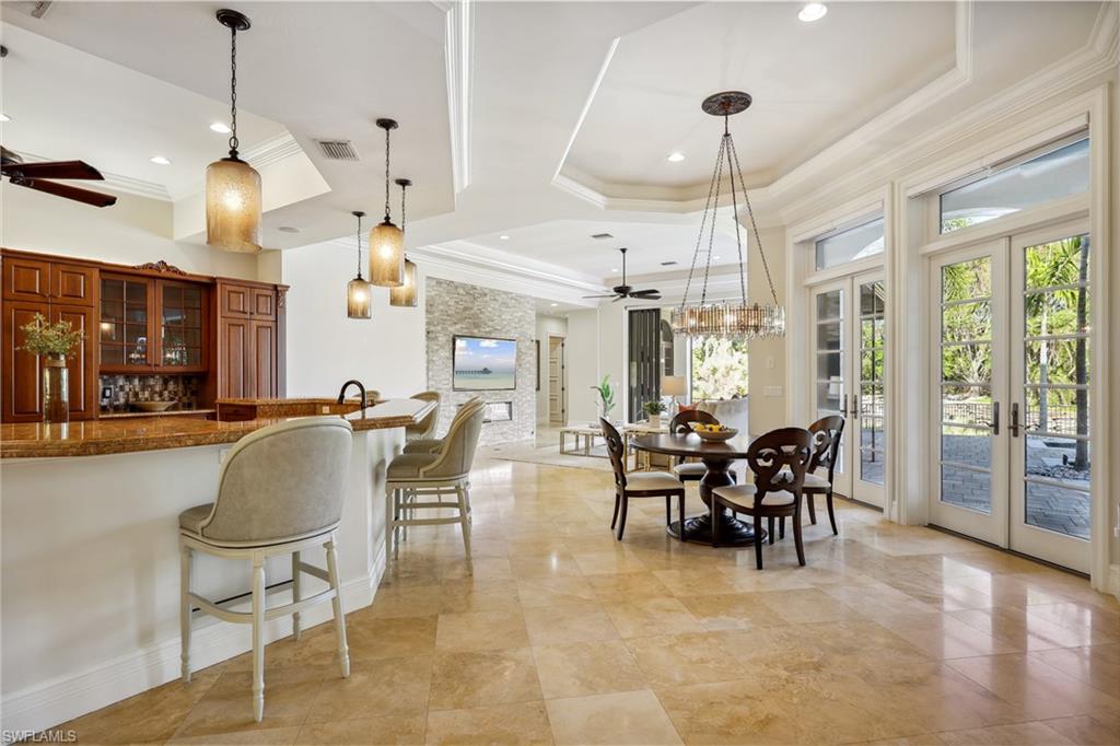 ESCADA AT TIBURON - Residential