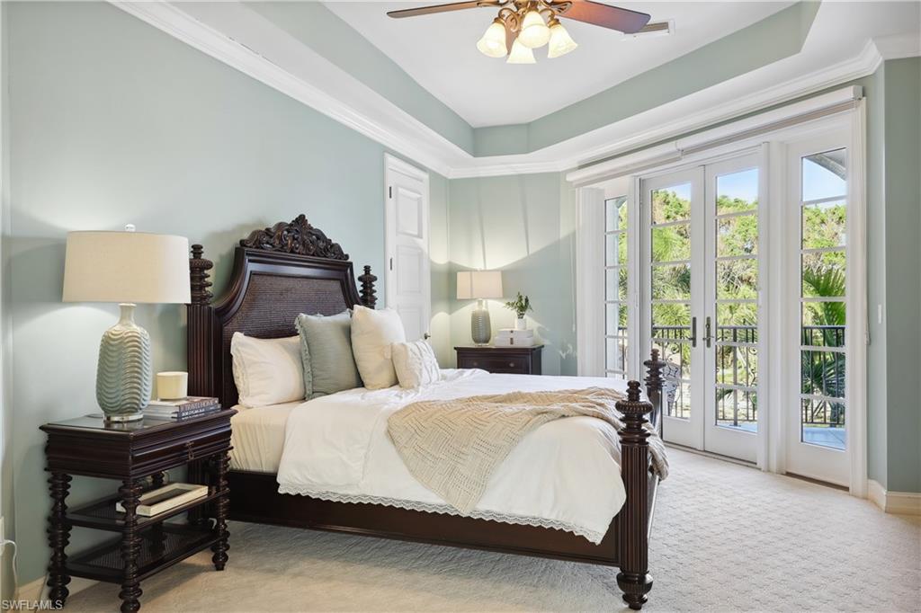 ESCADA AT TIBURON - Residential