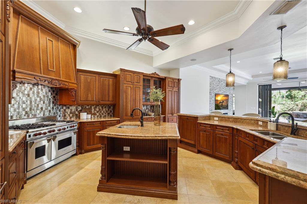 ESCADA AT TIBURON - Residential