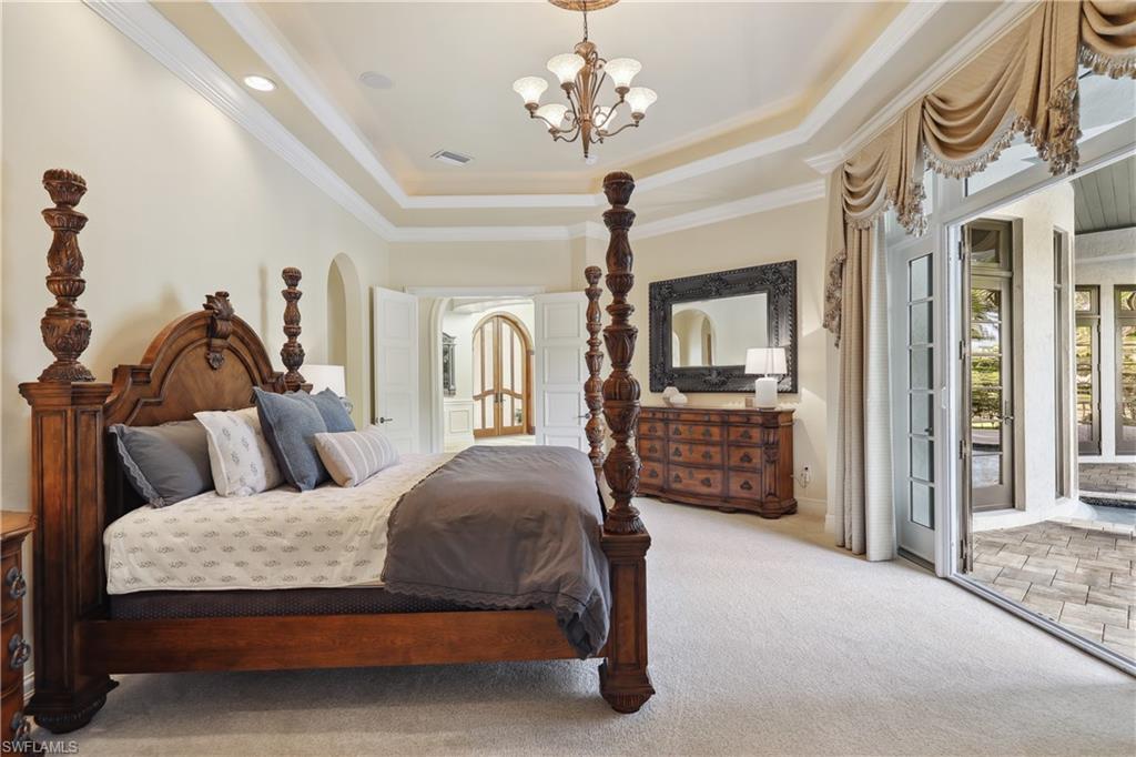 ESCADA AT TIBURON - Residential