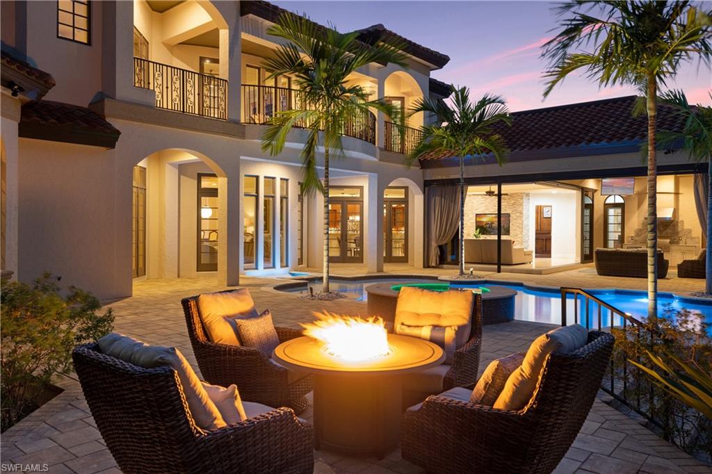 ESCADA AT TIBURON - Residential