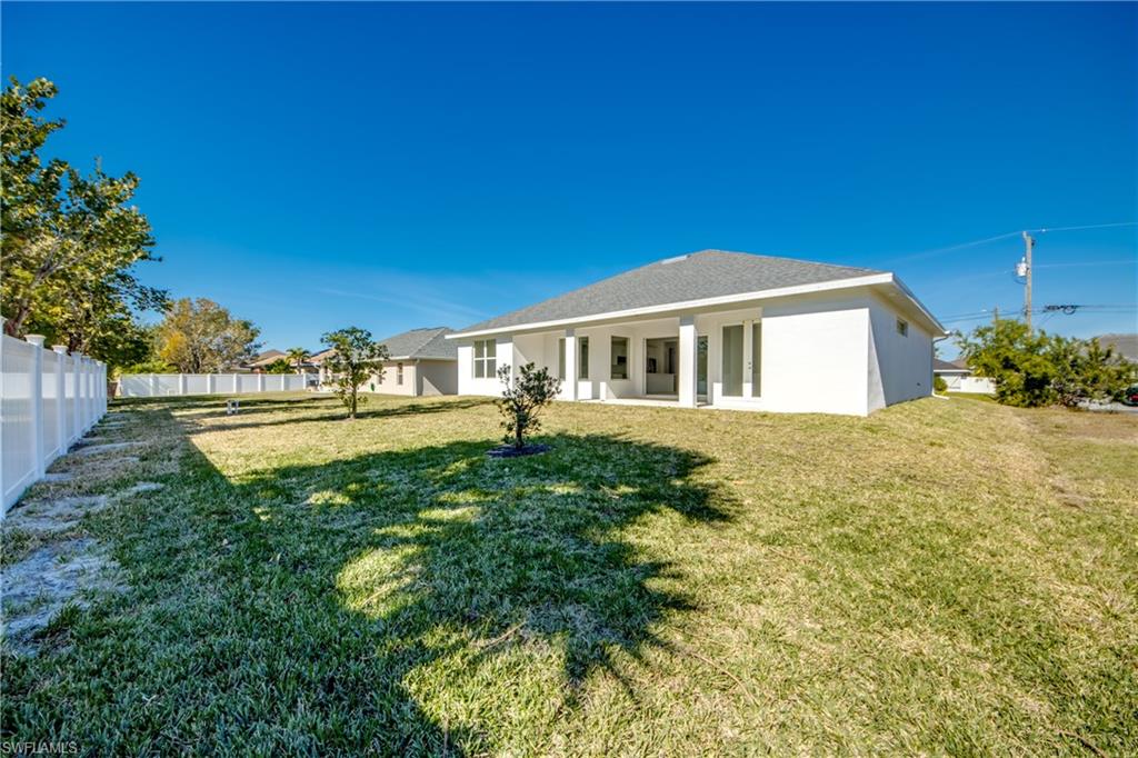 CAPE CORAL - Residential