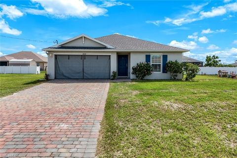 4424 NE 10th CT CAPE CORAL FL 33909