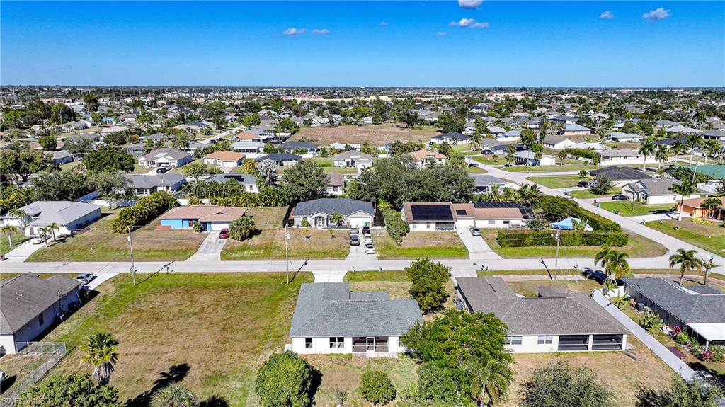 CAPE CORAL - Residential